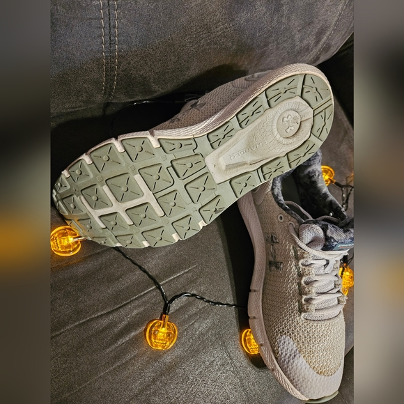 UNDER ARMOUR Charged Rogue 2.5 Women's SZ8 - Picture 11 of 11